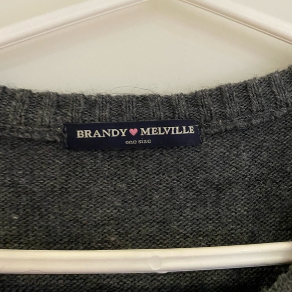 Brandy Melville sweater - Picture 2 of 3